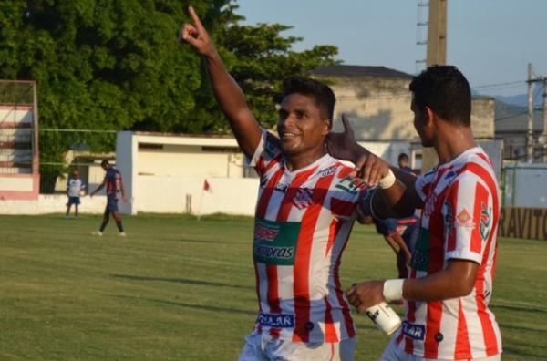 Irm&atilde;os da bola: Geraldo e Almir levam parceria para o extracampo.(Imagem:Emerson Pereira/)