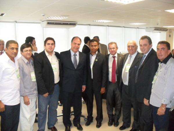 Prefeito Francisco Costa e Dep. Assis Carvalho se encontram com Ministro da Integração Nacional