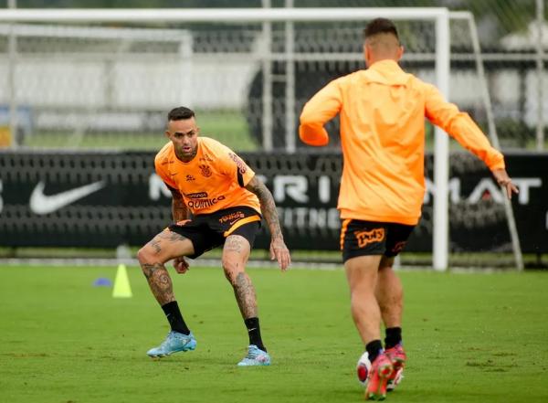 Um ano sem gols: Luan ainda não estreou com Vítor Pereira e pode deixar o Corinthians