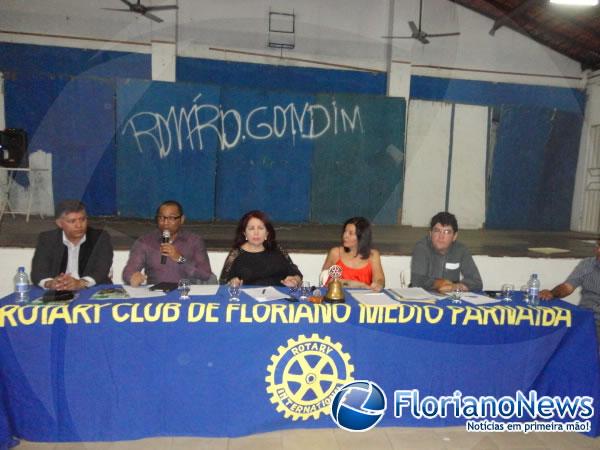 Promotor de Justi&ccedil;a debate sobre seguran&ccedil;a na reuni&atilde;o do Rotary Club.(Imagem:FlorianoNews)