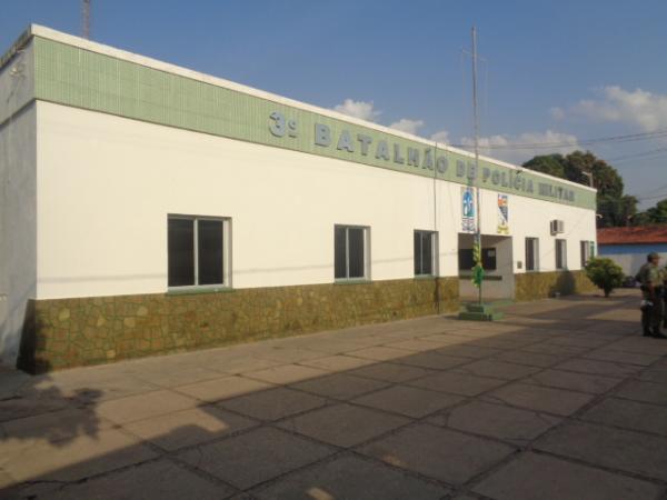 Homem é vítima de assalto a transeunte no bairro Campo Velho