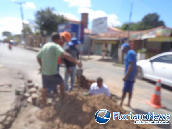 Vazamento ocorrido no bal&atilde;o da FM(Imagem:FlorianoNews)