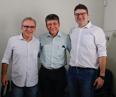 Tucanos trabalham para aproximar Firmino da pré-campanha de Luciano
