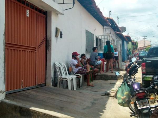 Comerciante piauiense sofre infarto e morre ao ser feito refém durante assalto