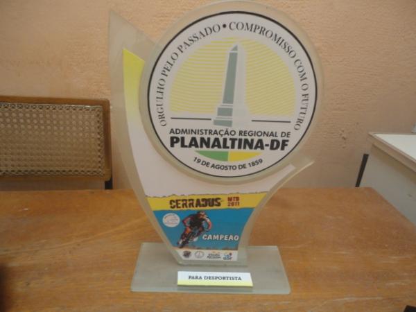 Trof&eacute;u conquistado por ele(Imagem:Florianonews)