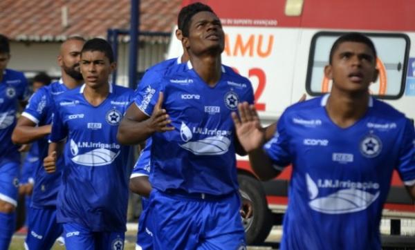 Mais força: Parnahyba contrata três para resolver problemas no ataque