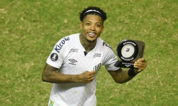 Com Marinho em grande fase, Cuca vê atacante com chance na seleção