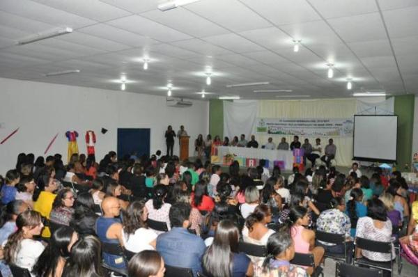 Educadores participam do IV Semin&aacute;rio Intermunicipal do PNAIC em Floriano.(Imagem:SECOM)