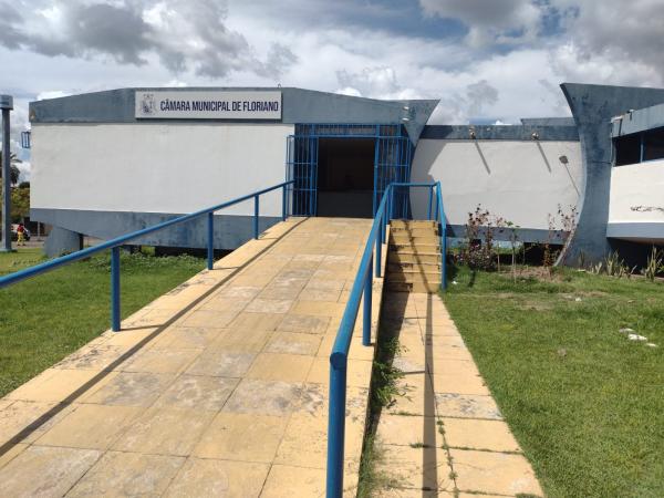 Câmara Municipal de Floriano realiza reunião com o CCJ
