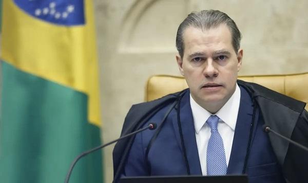 Dias Toffoli faz cirurgia para corrigir hérnia, em São Paulo