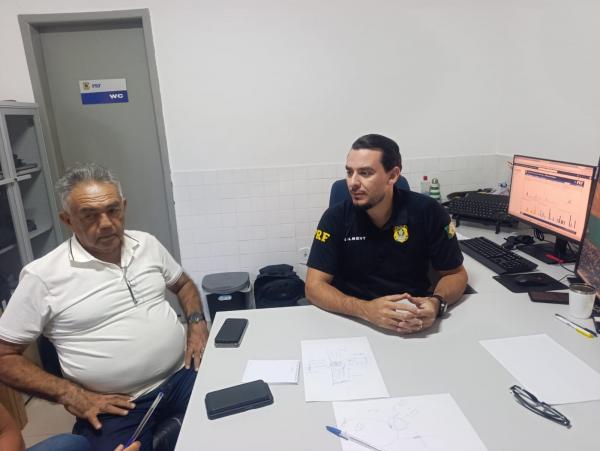  For&ccedil;a-tarefa discute interven&ccedil;&otilde;es para reduzir acidentes na rotat&oacute;ria da TV Alvorada, em Floriano(Imagem:FlorianoNews)