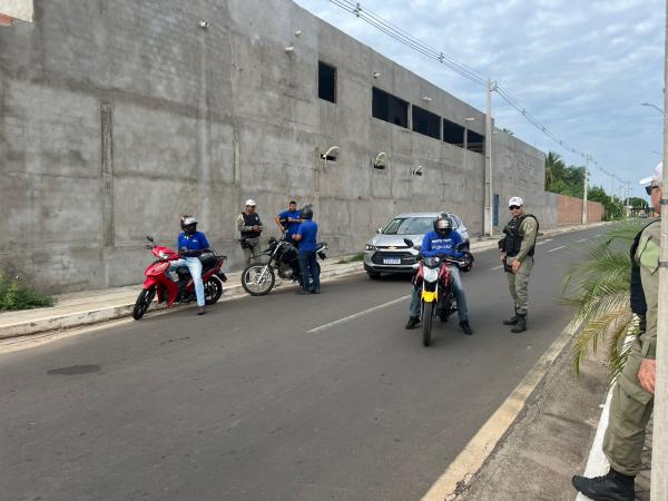 Equipe do 3º BPM realiza monitoramento e ajustes no trânsito de Floriano