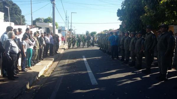3º BPM de Floriano realiza Formatura Militar alusiva ao aniversário de 181 anos da PMPI