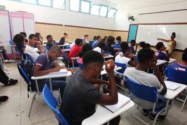 Matrícula na rede estadual de ensino da Bahia será entre 16 e 24 de janeiro de 2023; veja como fazer