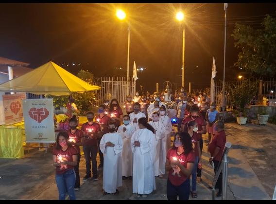 Fiéis participam do encerramento dos festejos de São Raimundo Nonato
