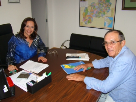 Deputada Juliana recebe lideranças municipais