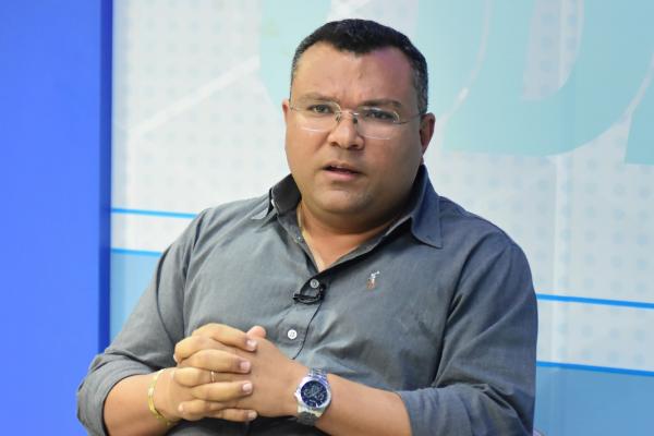 Prefeito de Redenção garante que concurso é legal e que contratação obedece limite de gastos
