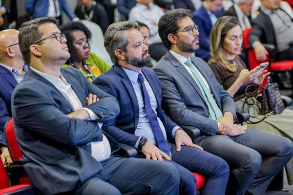 Rafael Fonteles avalia gest&atilde;o e metas; 73% dos compromissos foram cumpridos e meta &eacute; chegar aos 90% em 2025(Imagem:Gabriel Paulino)