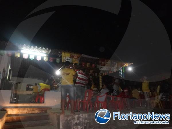 Torcedores de Floriano e Barão de Grajaú se reuniram para assistir partida entre Brasil e Croácia.(Imagem:FlorianoNews)