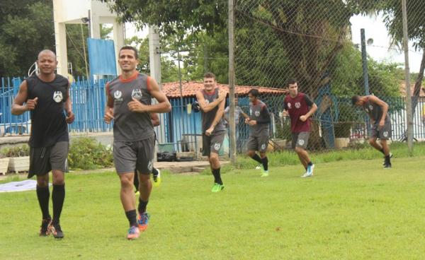 Kamar e Rubinho devem ganhar concorr&ecirc;ncia no ataque com a poss&iacute;vel chegada de Ranielson.(Imagem: Wenner Tito)
