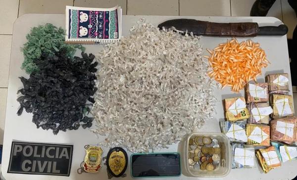 Polícia Civil cumpre mandados de busca e prende homem com mais de 2 mil pedras de crack no Piauí