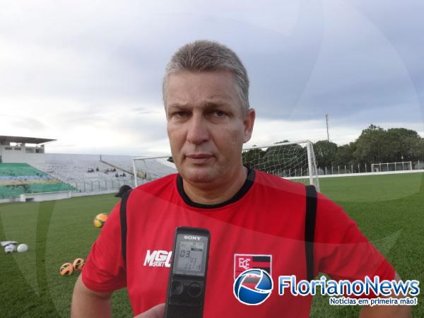 Daniel Frasson, t&eacute;cnico do Flamengo-PI.(Imagem:FlorianoNews)