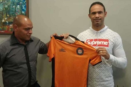 Liberado pela Justiça, goleiro Bruno é anunciado reforço do Poços de Caldas