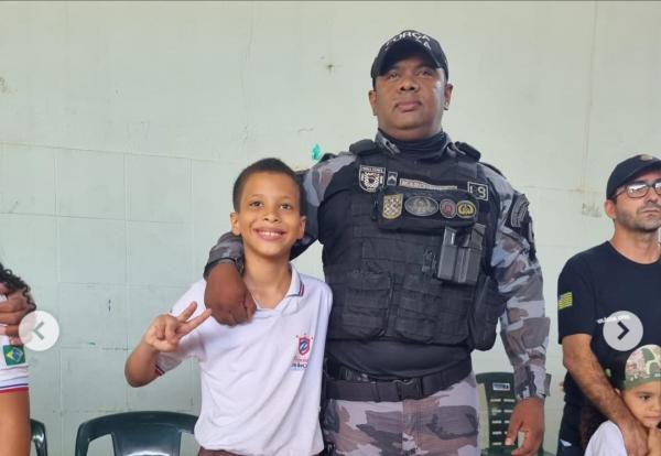 Escola Pequeno Pr&iacute;ncipe em Floriano celebra o Dia do Soldado com evento especial.(Imagem:Reprodu&ccedil;&atilde;o/Instagram)