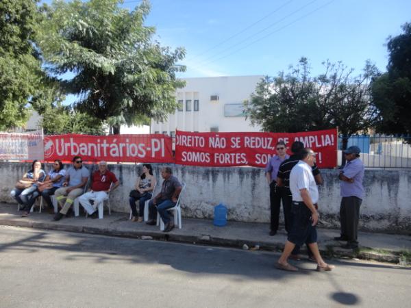 Trabalhadores da Eletrobras Floriano paralisam atividades por 72 horas