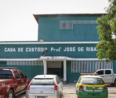 Governo extingue Casa de Custódia e presos provisórios serão transferidos