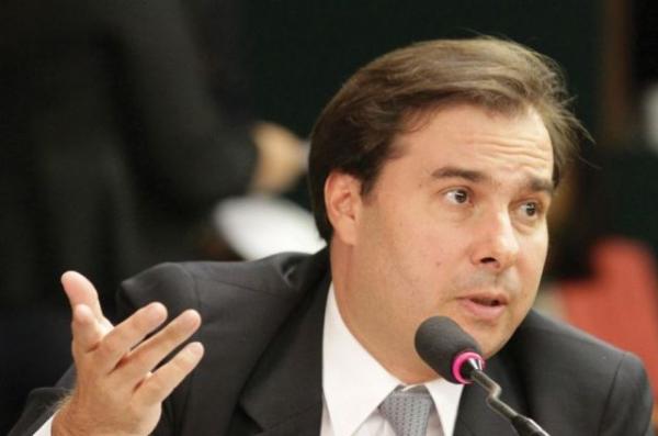Maia reforça prioridade da cassação de Cunha na Câmara