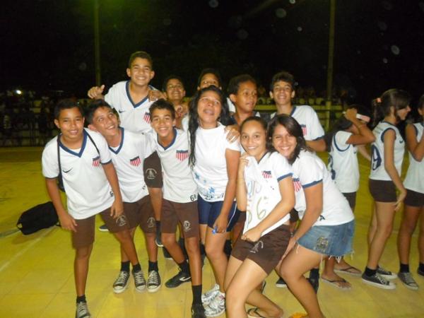 Jogos interclasses da Escola Pequeno Pr&iacute;ncipe foi um sucesso .(Imagem:EPP)