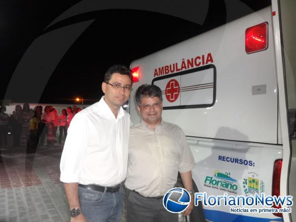 Secretaria de Sa&uacute;de de Floriano recebe nova ambul&acirc;ncia.(Imagem:FlorianoNews)