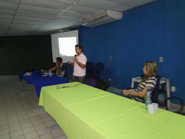 N&uacute;cleo de Apoio &agrave; Sa&uacute;de da Fam&iacute;lia realizou encontro em Floriano.(Imagem:FlorianoNews)