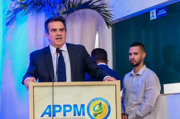 Senador Ciro Nogueira realiza um dia inteiro de reuniões e atende prefeitos, vereadores e lideranças de todo o Piauí (Imagem:Suyane Mesquita / ASCOM)