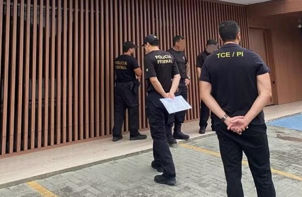 PF cumpre mandados em operação que investiga desvio de recursos federais destinados à educação no PI