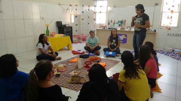 Escolas Municipais de Floriano incentivam a leitura com geladeiras literárias.(Imagem:Secom Floriano)