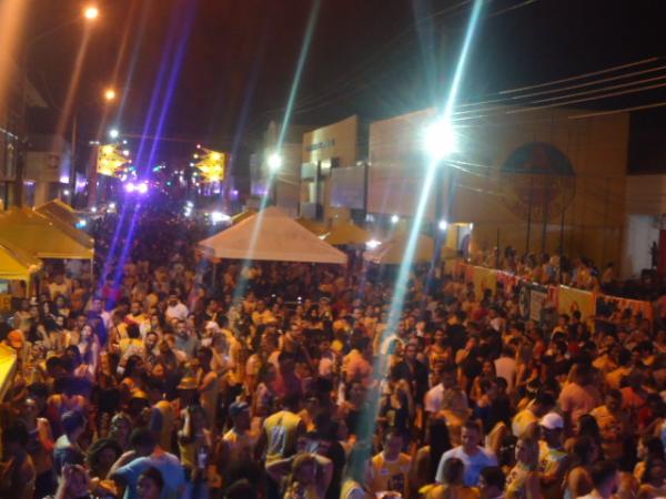 Banda Malandra realiza 2° esquenta de carnaval em Floriano