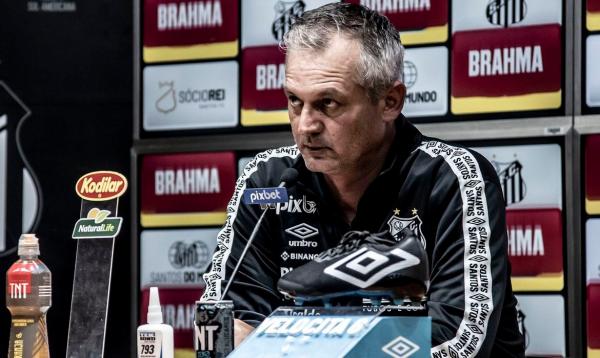 Santos anuncia saída do técnico Lisca, após cinco jogos sem vitórias