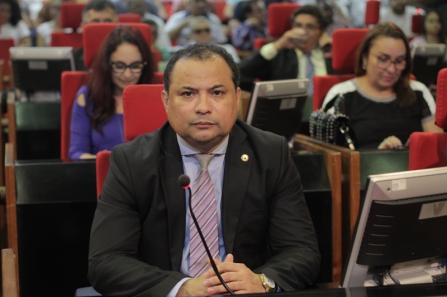 Evaldo Gomes nega ataque ao ex-secretário Avelino Neiva