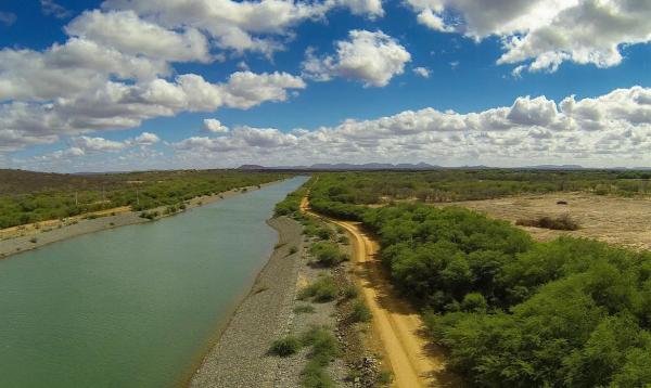 Comissão do governo visita obras da transposição do São Francisco