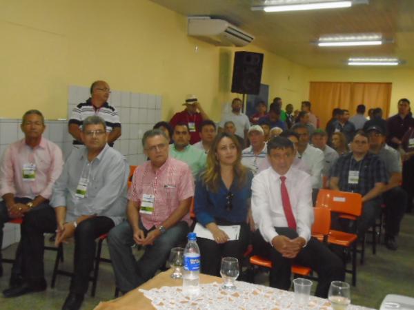 Governador Wellington Dias faz visita técnica ao projeto da Terracal em Guadalupe