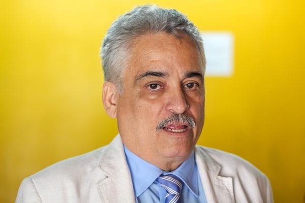 Deputado Robert Rios sai em defesa de Marcelo Castro