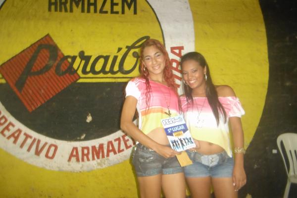 C&iacute;ntia e Raiane(Imagem:FlorianoNews)