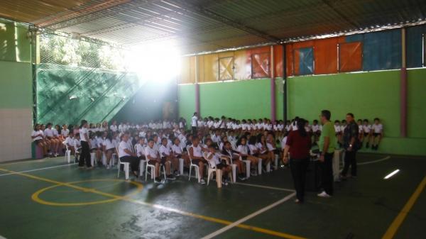 Secret&aacute;ria de Meio Ambiente ministrou palestra na Escola Pequeno Pr&iacute;ncipe.(Imagem:FlorianoNews)