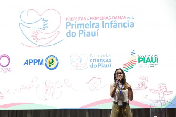 Lideranças femininas participam de encontro para fortalecer políticas para a primeira infância