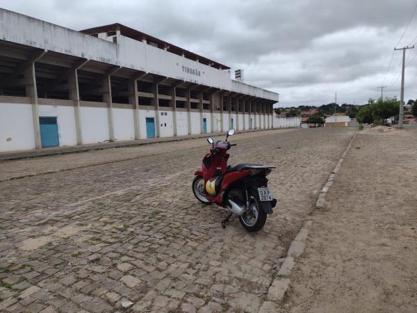 Após adequações, Secretário de Esportes anuncia a liberação ao público do Estádio Tiberão
