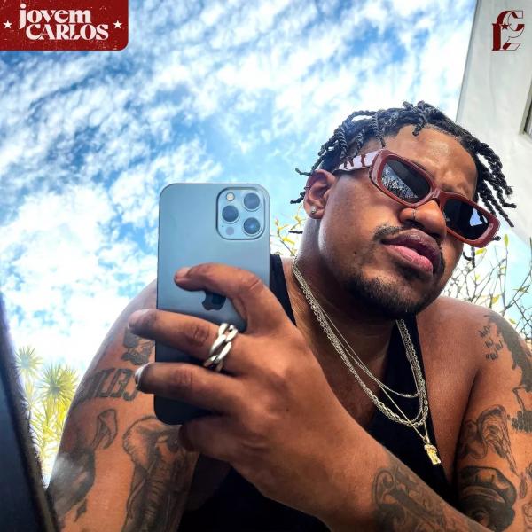 Luccas Carlos sintetiza influências e vivências em álbum com a adesão de Lulu Santos