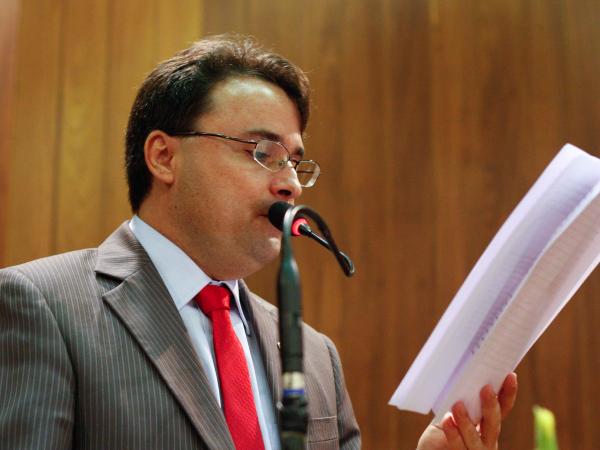 Fábio Novo fala sobre doação de máquinas aos municípios