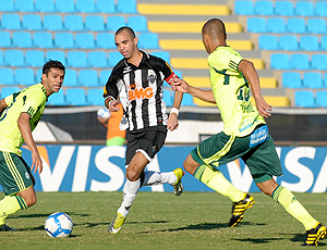 Palmeiras de Felipão vence o Galo de Luxemburgo de virada no Ipatingão